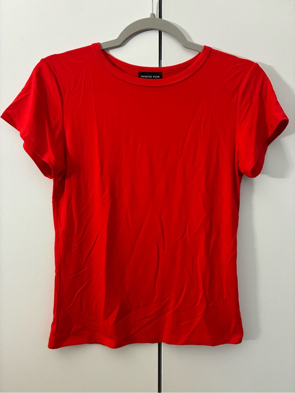 White Fox Boutique Red Short Sleeve Tee